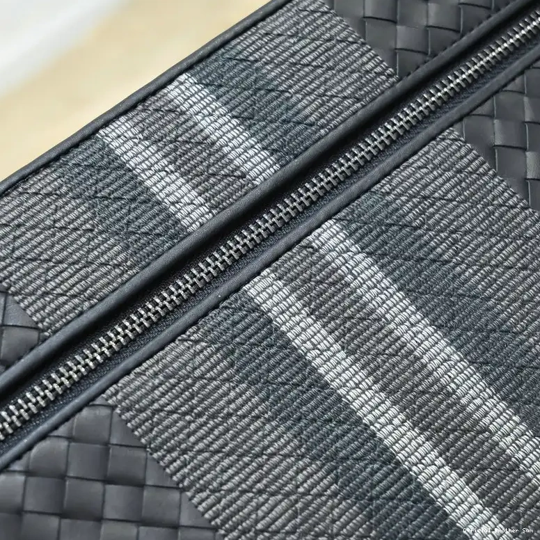 Official Brother Sam 2111YZ0014 Bottega Veneta Bags 0706